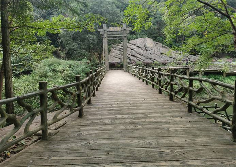 江西廬山西海仿生步道